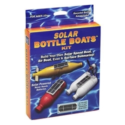 Zdjęcie Butelkowa łódź na energię słoneczną